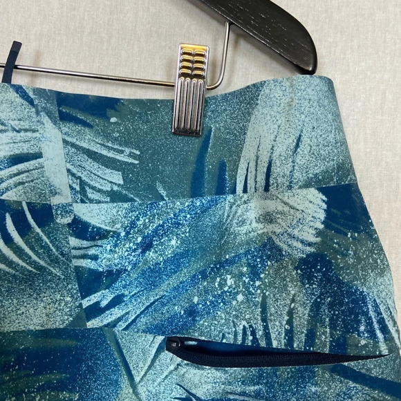 Lululemon Athletica Current State Swim Beach Board Short 9"  Sz 36 - Picture 7 of 11